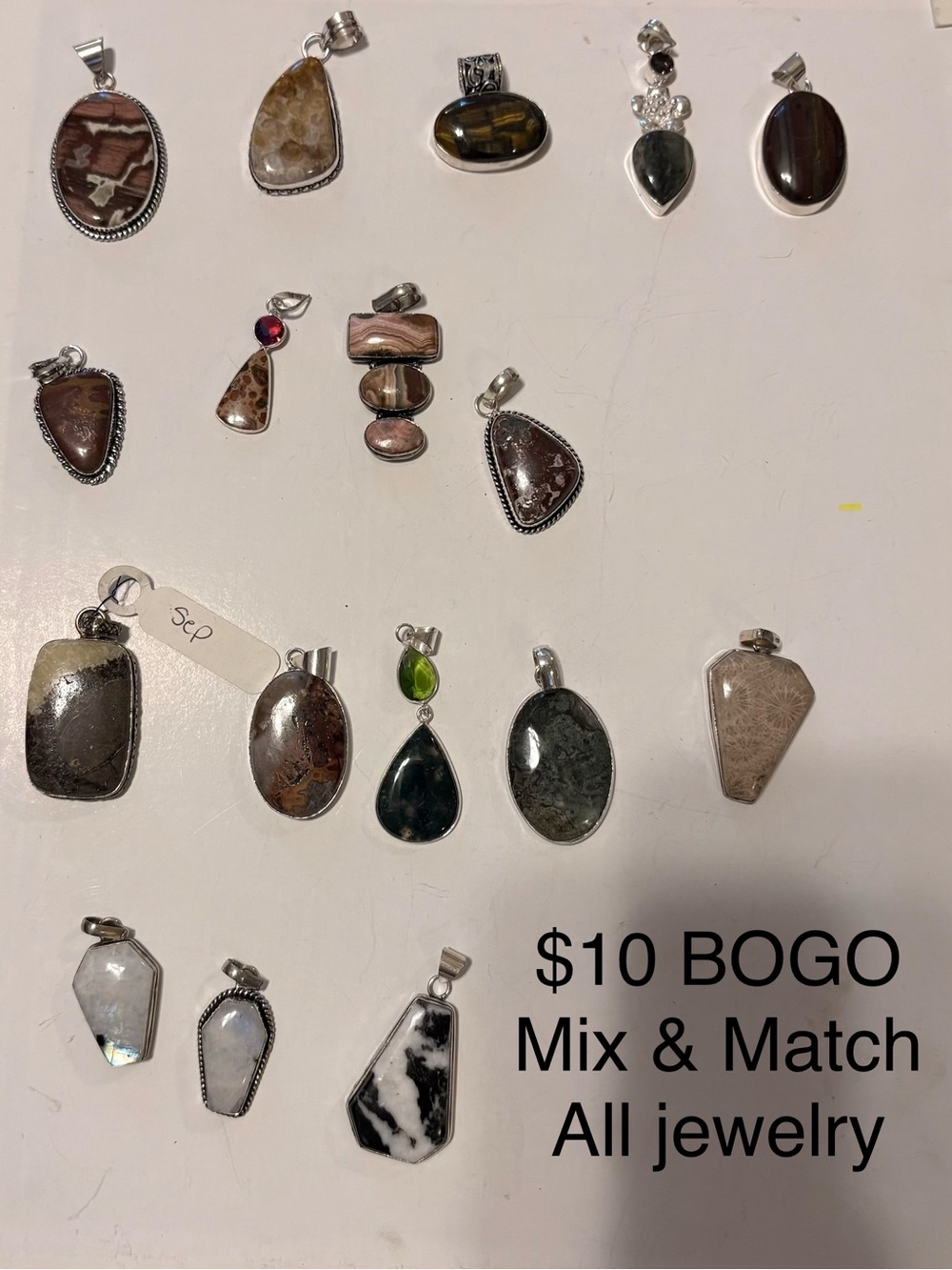 Mixed Stone Pendant Necklace - Brown, Green & Black Options - Unbranded